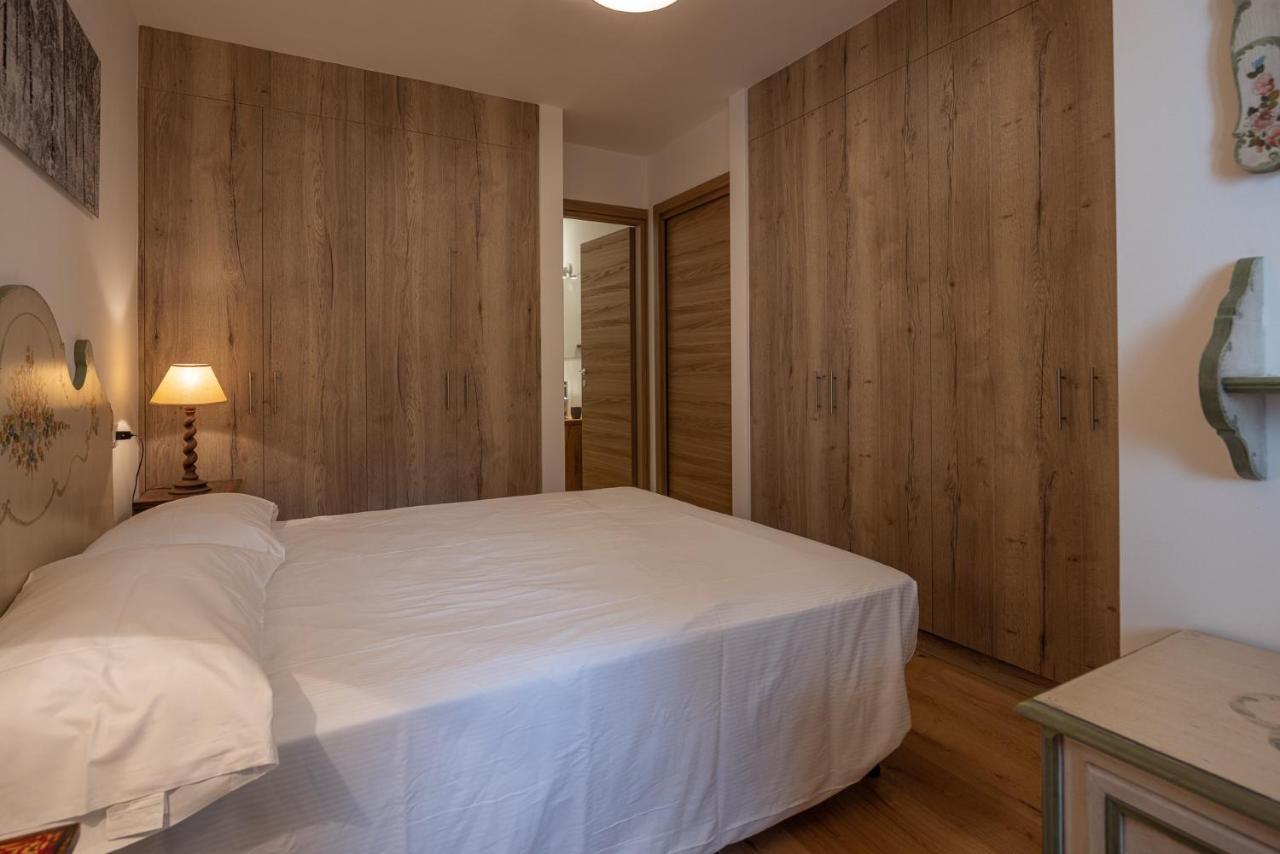 Casa Maia Apartment กอร์ตินาดัมเปซโซ ภายนอก รูปภาพ